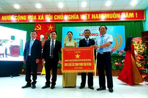 Xã Phú Dương đạt chuẩn nông thôn mới