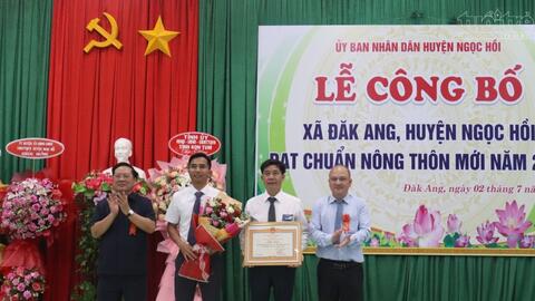 Kon Tum: Công nhận xã Đăk Ang đạt chuẩn Nông thôn mới