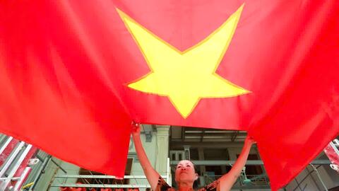Ngôi làng gần một thế kỷ "giữ hồn" cho lá cờ Tổ quốc