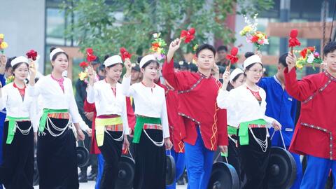 Đặc sắc văn hóa cồng chiêng của thanh niên Hà Nội