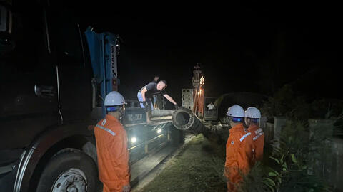 Gần 1,4 triệu khách hàng được cấp điện trở lại sau bão số 5