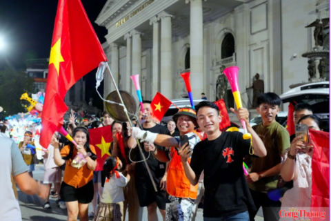 Người dân Nghệ An đổ ra đường mừng Việt Nam vô địch ASEAN Cup 2026