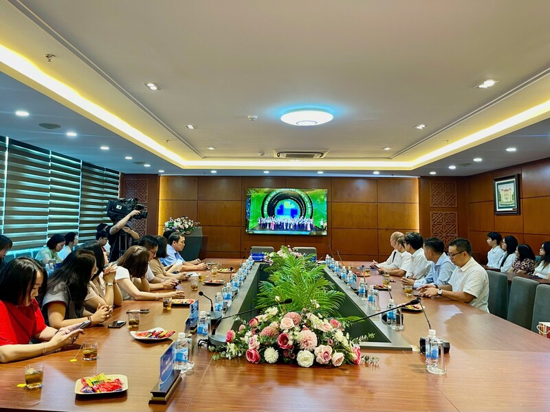 Toàn cảnh lễ ký kết giữa Cục Xúc tiến thương mại và Trường Đại học Thương mại