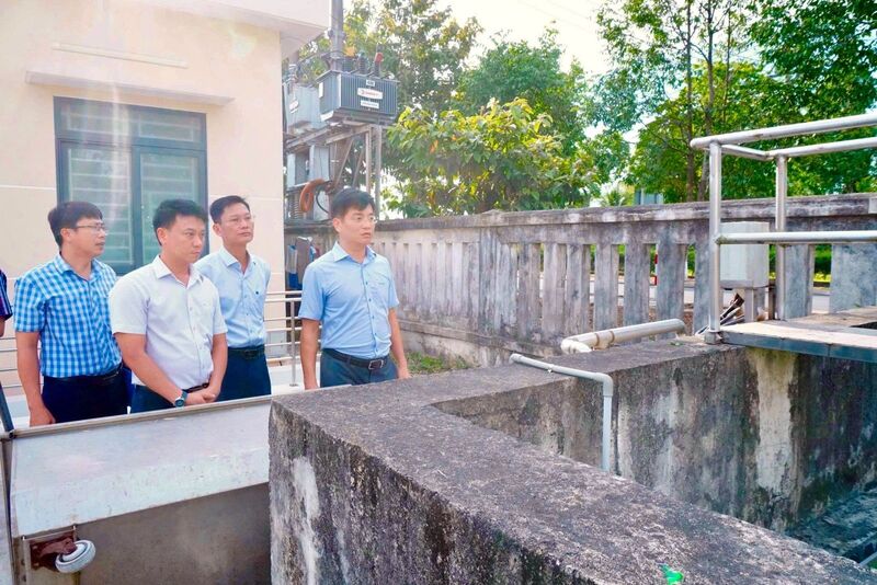 Các hệ thống xử lý nước thải tại khu công nghiệp được đầu tư bằng nguồn vốn lớn nhưng công tác quản lý, vận hành vẫn còn thiếu theo dõi, giám sát. Ảnh: Trần Dũng