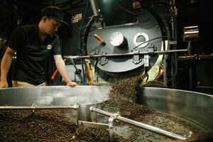 Giá cà phê hôm nay 13/5/2025, trong nước, thế giới giảm mạnh