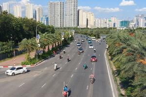 Hà Nội ngày nắng, có nơi nắng nóng, chiều có thể có dông