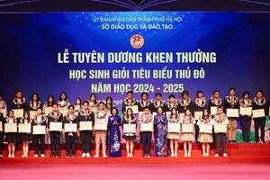 Tuyên dương 851 học sinh giỏi tiêu biểu Thủ đô
