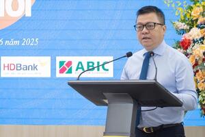 Phát động cuộc thi ảnh báo chí “Việt Nam trên hành trình đổi mới”