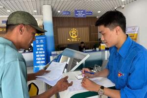 Bức tranh mùa hè đầy sắc màu của Gen Z