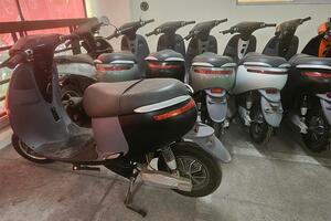 Hà Nội: Triệt phá đường dây sản xuất, buôn bán xe máy điện giả