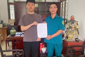 Công dân xã Bát Tràng viết đơn xin nhập ngũ năm 2026