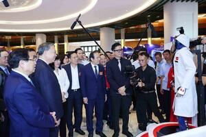 Vinmec gây ấn tượng với robot y tế “Make in Vietnam” và công nghệ 3D đột phá