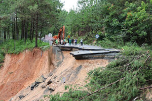 Đèo Mimosa và Km249 đồng loạt sạt lở, Lâm Đồng công bố khẩn cấp
