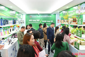 Phòng trưng bày hàng thật - giả: Điểm nhấn Ngày Chống hàng giả