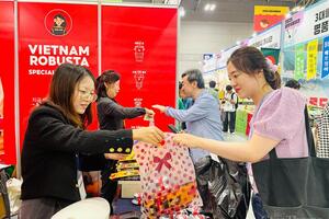 Đắk Lắk: Bán lẻ tăng nhờ nhu cầu cuối năm và mua hàng hỗ trợ vùng lũ