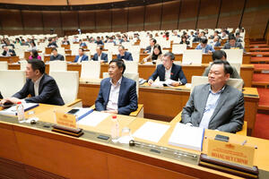 Thống nhất giới thiệu 122 người ứng cử đại biểu Quốc hội chuyên trách