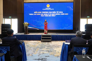 Khai mạc diễn đàn toàn cảnh thương mại điện tử