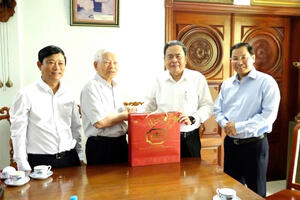 Chủ tịch Quốc hội thăm, chúc Tết nguyên lãnh đạo Đảng, Nhà nước