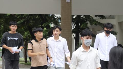 Đà Nẵng: Đình chỉ một thí sinh mang điện thoại vào phòng thi