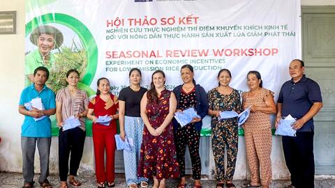 Nghiên cứu thực nghiệm thí điểm khuyến khích kinh tế đối với nông dân thực hành sản xuất lúa giảm phát thải khí nhà kính 