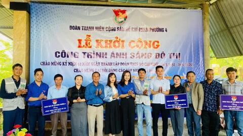 Hơn 2.000 "áo xanh tình nguyện" ra quân xây dựng đô thị văn minh