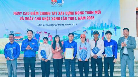 Tuổi trẻ Lâm Đồng ra quân ngày cao điểm xây dựng Nông thôn mới
