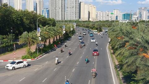 Hà Nội ngày nắng, có nơi nắng nóng, chiều có thể có dông