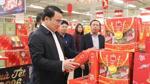 Nghệ An: Nhộn nhịp mua sắm tại các siêu thị, chợ dân sinh