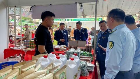 Bắc Ninh: Tăng cường kiểm soát hàng hóa, thực phẩm tại các lễ hội