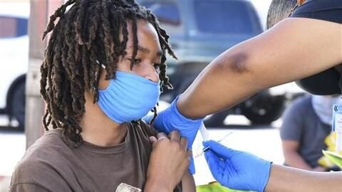 Mỹ: Philadelphia quyết định gỡ bỏ quy định đeo khẩu trang trong nhà