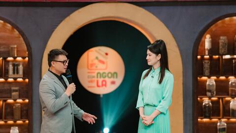 Huyền Trang giới thiệu món thịt hấp hoa chuối rừng của Tuyên Quang