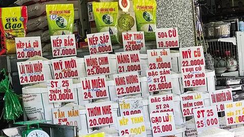 Giá bán lẻ nhiều loại gạo tăng, chuối xiêm và chuối cau tăng giá, dưa hấu giảm giá 
