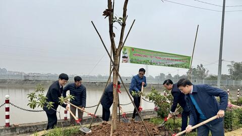 Tuổi trẻ Khối Doanh nghiệp Hà Nội trồng cây, khởi động Tháng Thanh niên