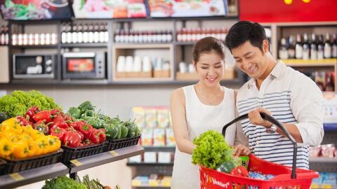 98% người mua sắm ở các tiệm tạp hóa đang điều chỉnh thói quen tiêu dùng