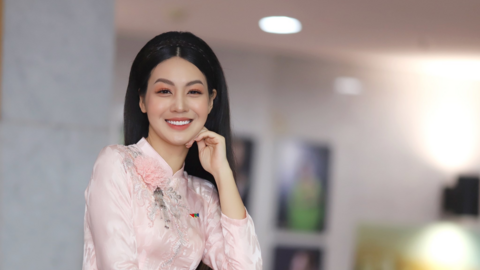 MC Hồng Nhung: "Xin hãy hết lòng vì nghĩa mẹ, ơn cha"