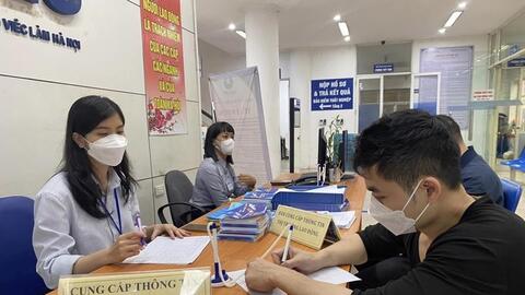 Sôi động thị trường lao động, việc làm dịp cuối năm