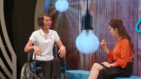 Nghị lực trên xe lăn và khát khao mang tri thức đến trẻ em