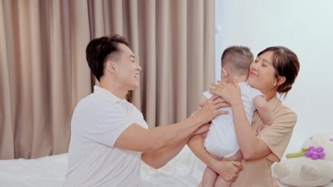 Bình đẳng trong yêu thương: Chăm con không có giới hạn giới tính