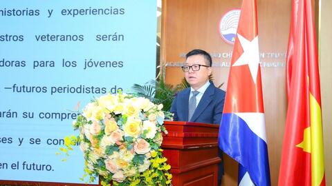 Con đường tất yếu để báo chí cách mạng Việt Nam phát triển bền vững