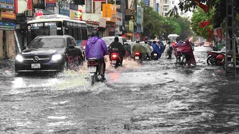 Mưa lớn diện rộng, đề phòng lũ quét ở Bắc Bộ và Trung Bộ