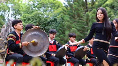 Ứng dụng trí tuệ nhân tạo trong bồi dưỡng dự bị đại học