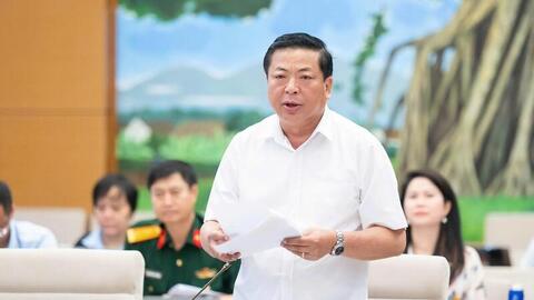 Các thành phần kinh tế bình đẳng đầu tư xây dựng, khai thác cảng hàng không