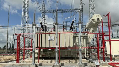 EVNNPT đóng điện dự án Lắp máy 2 Trạm biến áp 220kV Long Xuyên