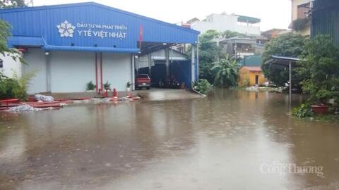 Hà Nội vận hành toàn bộ các trạm bơm lớn để tiêu thoát nước