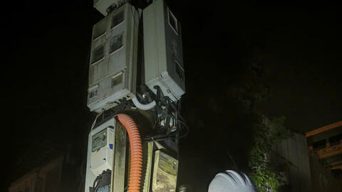 Gần 100% khách hàng miền Trung đã được khôi phục cấp điện sau mưa lũ