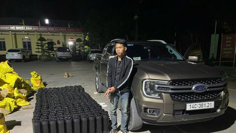 Bắt giữ đối tượng vận chuyển trái phép 224 bình khí