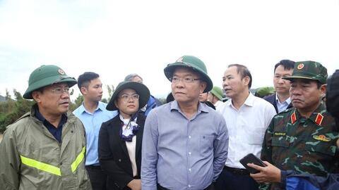 Phó Thủ tướng kiểm tra công tác khắc phục hậu quả mưa lũ tại Gia Lai