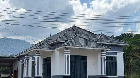 Phố trong làng giữa đại ngàn Tây Nguyên