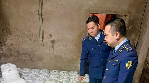 Lào Cai: Bám sát địa bàn, đấu tranh hiệu quả chống buôn lậu, hàng giả