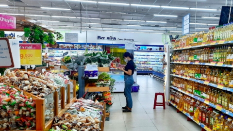 4 tháng, tổng mức bán lẻ vượt mốc 2,5 triệu tỉ đồng